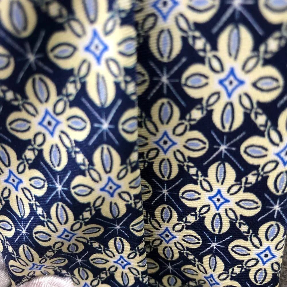 NWT‎ Tommy Hilfiger Silk Tie Mens Blue Beige Geometric Floral Print MSRP $69